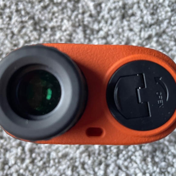 GOLF LASER RANGEFINDER - LEUPOLD PINCADDIE 3 (Used 1 x, in box, mint condition) - Picture 6 of 6